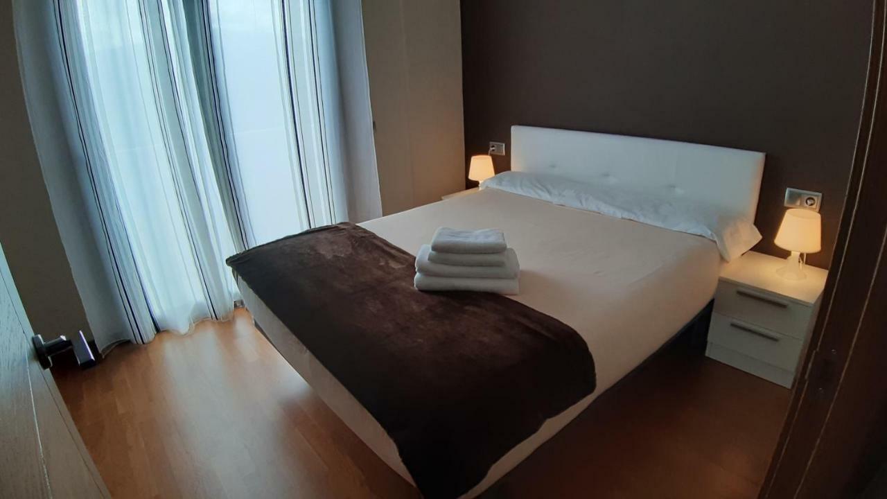 Apartaments Julia 포블라데세구아 외부 사진